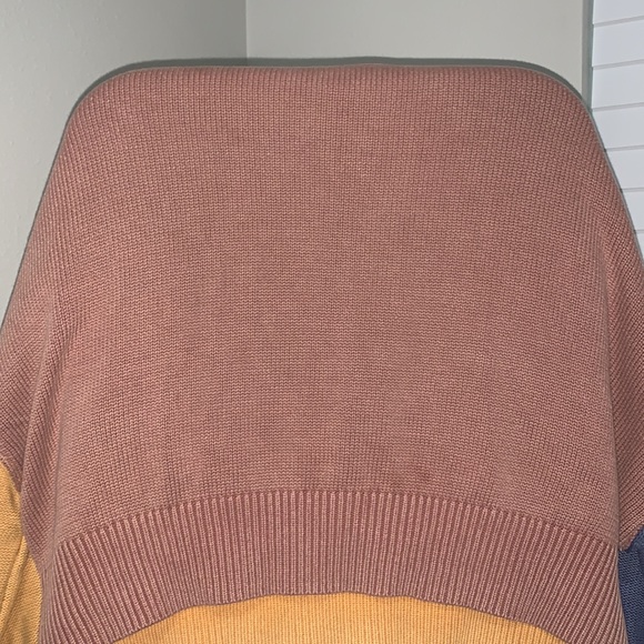 URBAN OUTFITTERS COLORBLOCK SWEATER - Picture 4 of 4